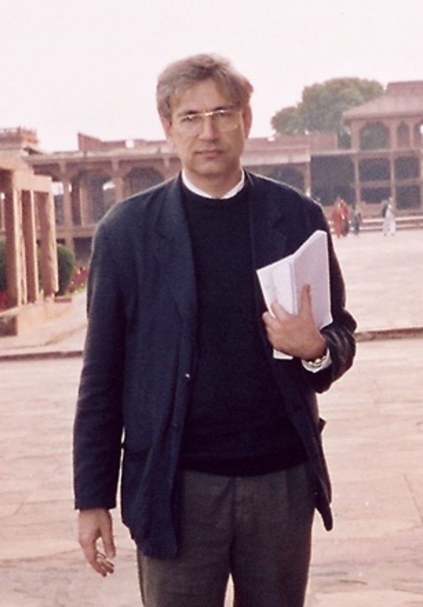  Orhan Pamuk