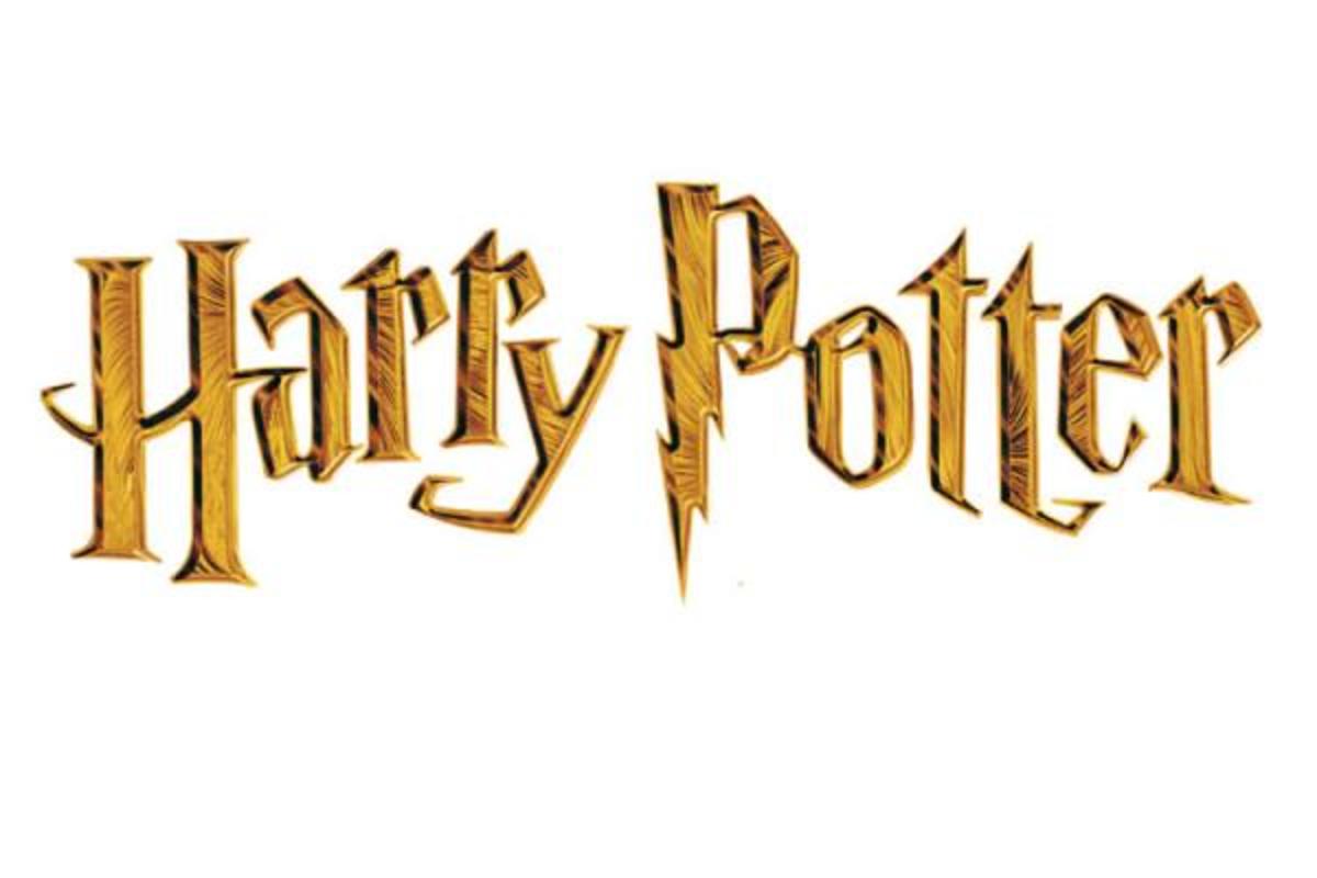 Harry Potter Fan Club Reveals Its Gold Membership Annual Renewal Gift