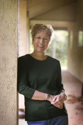 Janet Fox