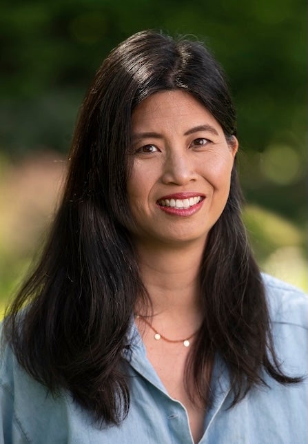 Winnie M Li